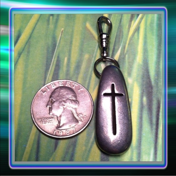 Accessories - Cross Zipper Pull NWOT